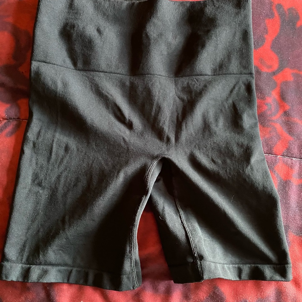 YITTY Black Shape Shorts for Women